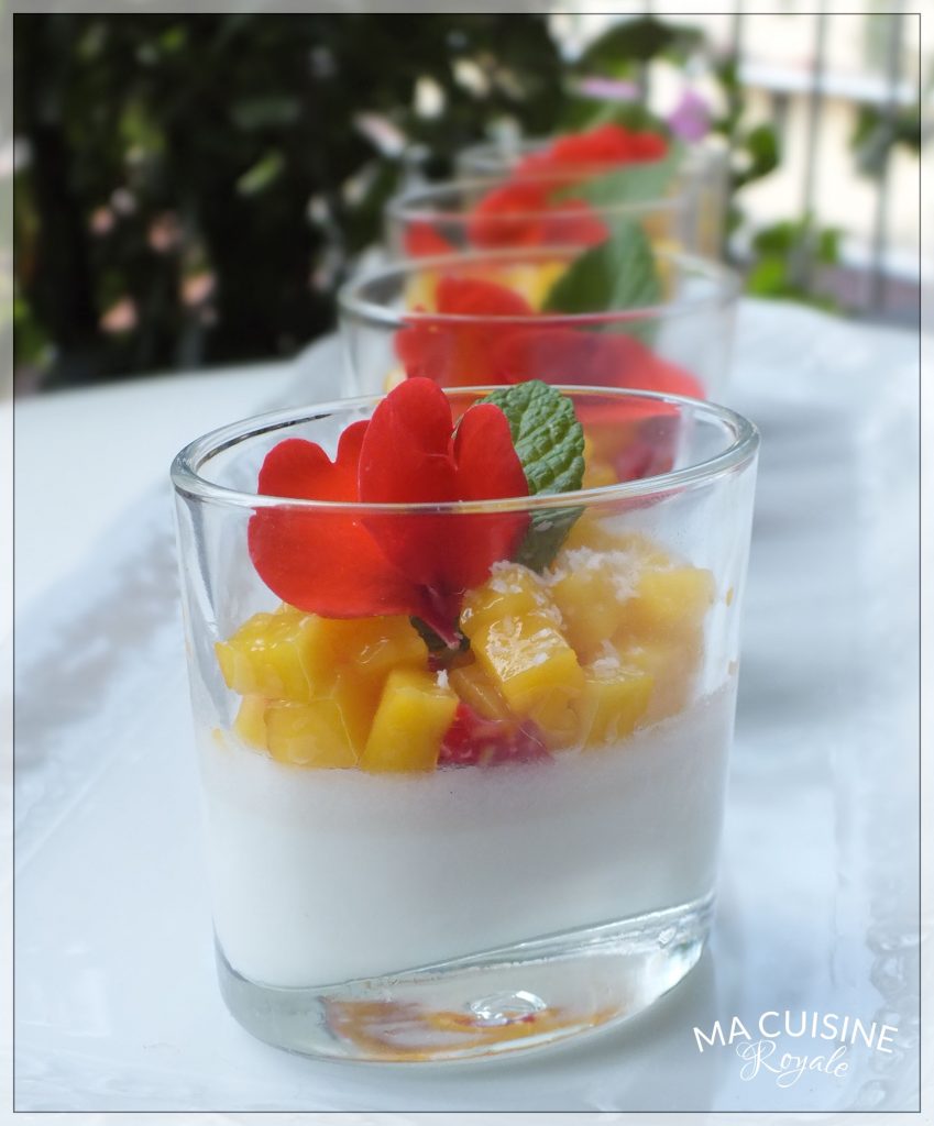 Panna_cotta_al_cocco_2